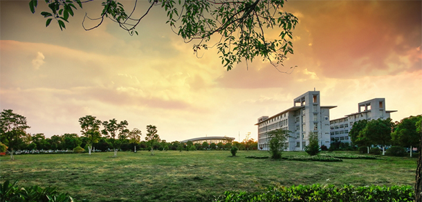 安徽電子信息職業(yè)技術學院 - 最美大學