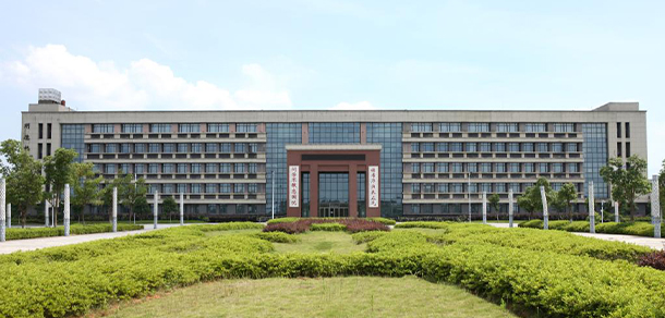 南昌大學科學技術(shù)學院 - 最美大學