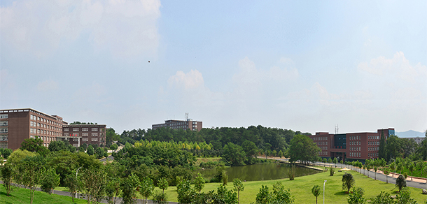 信陽學院 - 最美大學