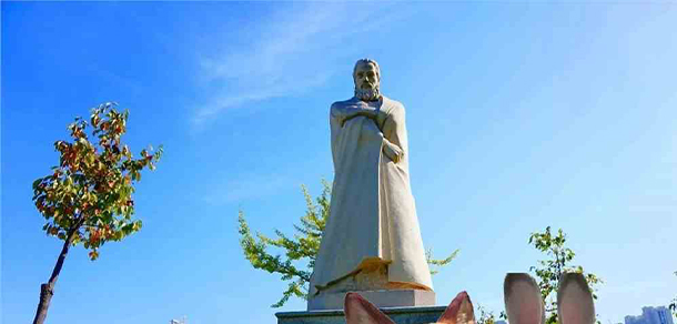 湖北醫(yī)藥學院藥護學院
