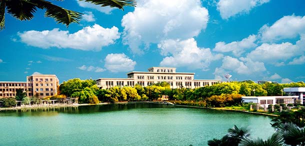 武漢理工大學 - 最美院校