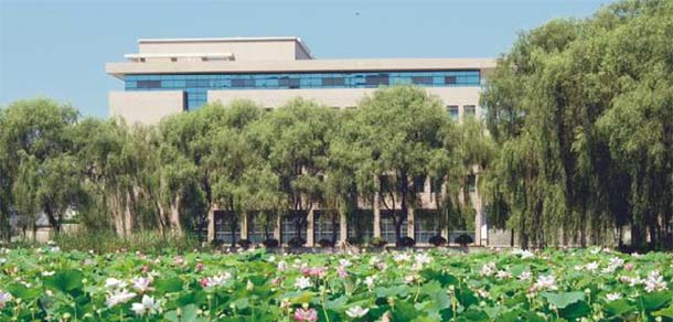 陜西工商職業(yè)學(xué)院
- 最美院校