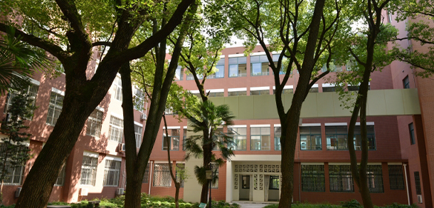 上?？茖W(xué)技術(shù)職業(yè)學(xué)院 - 最美大學(xué)